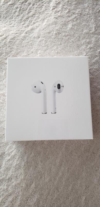 2nd Generation Apple AirPods with Charging Case | SportChek 2nd Generation Apple AirPods with Charging Case | SportChek
