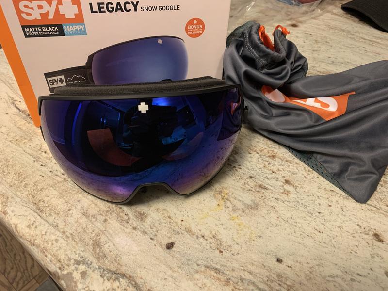 Goggles + Packaging