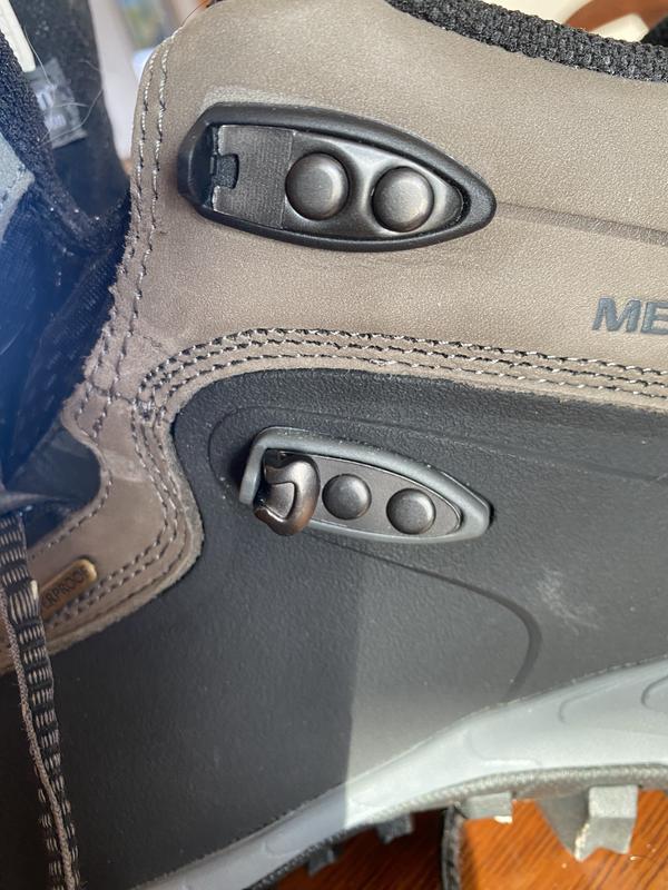 Broken top shoelace clip