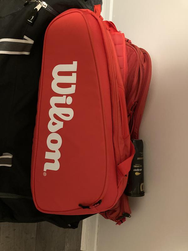 My awesome Wilson 6 pack bag. Using the on compartment for my three raquets and the other compartment for towel, balls, shirt etc.