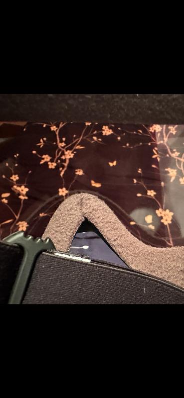 Scratches on lenses first use, while using the cloth bag to wipe the fog off