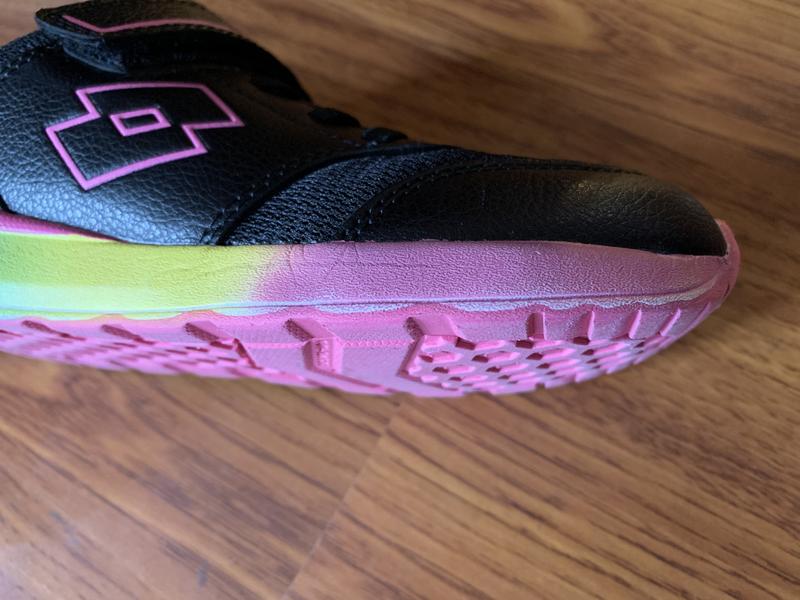 Alternate angle in attempt to show material texture.