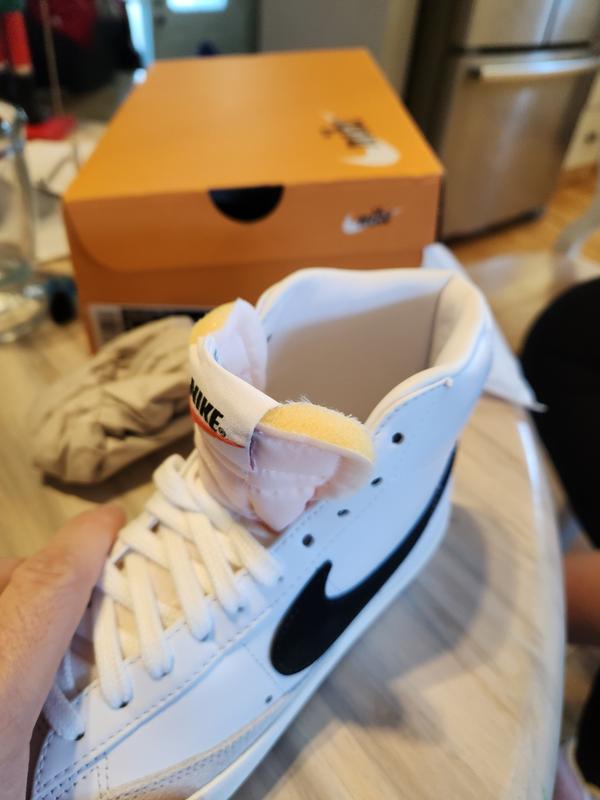 Nike Blazer Mid Victory Women's Shoes.