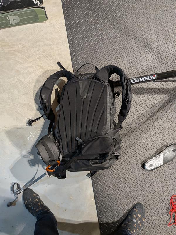 The ladder buckles are useless trash and don't hold the straps