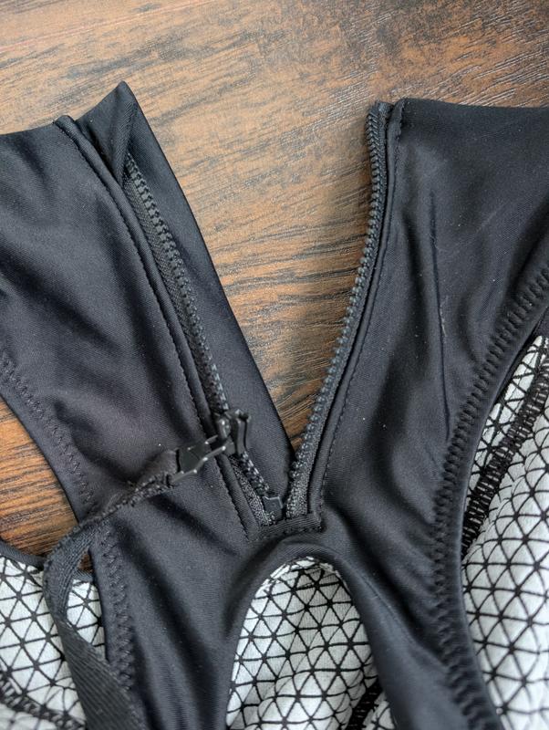 The right side of the zipper was not sewn in properly so the zipper pull comes out every time you put on the suit