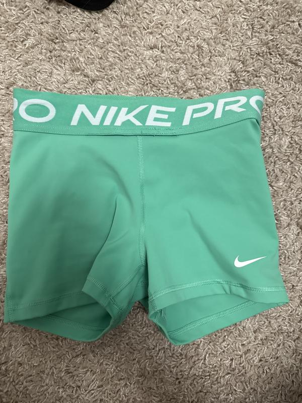 Nike spandex hot sale shorts womens