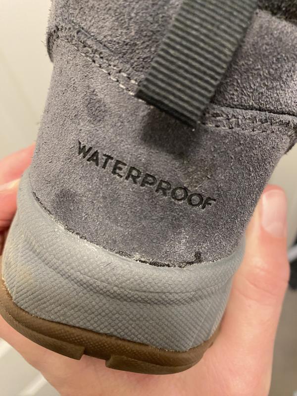 You can see the poor adhesive they used