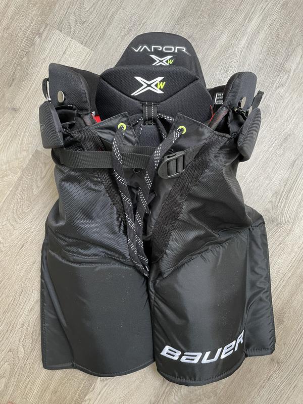 An internal belt and skate laces keep them secure to you while skating