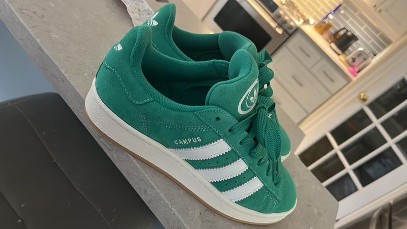 Smushed box, great sneaks