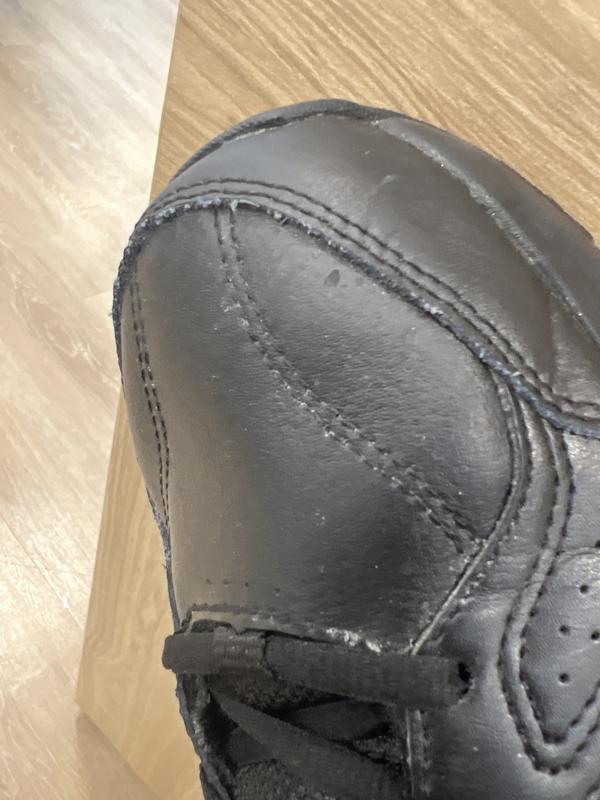 Very poor quality, stitching is coming out and glue is spreading.