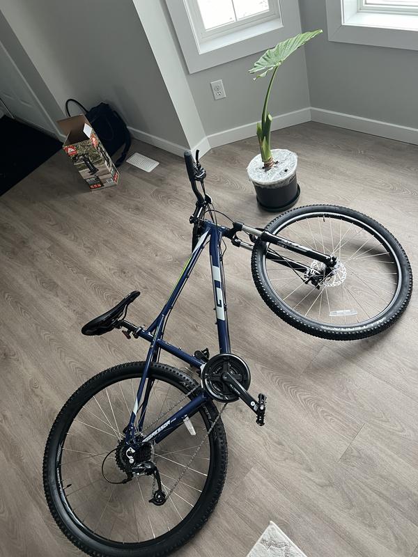Size M frame is good for women’s hight 173cm.