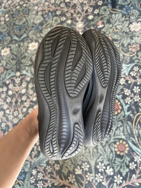 Used shoes… bought new?