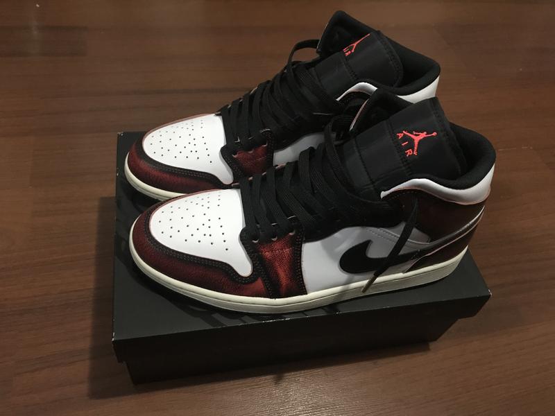 Jordan 1 Mid Special Edition - Size 11.5