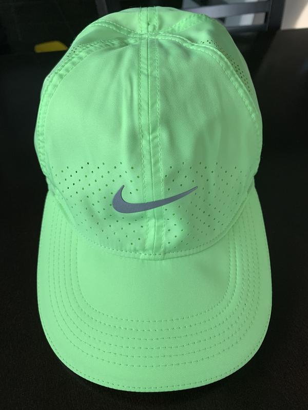 Nike Aerobill Featherlight Running Hat in Gray for Men