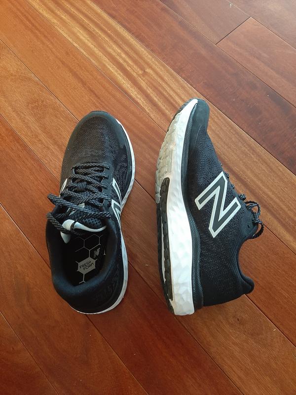 NB womens 670 V7