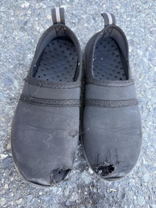 Holes in two weeks not worth the time or money