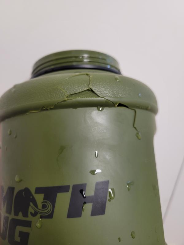 Mammuth mug 2 foot drop (onto carpet)