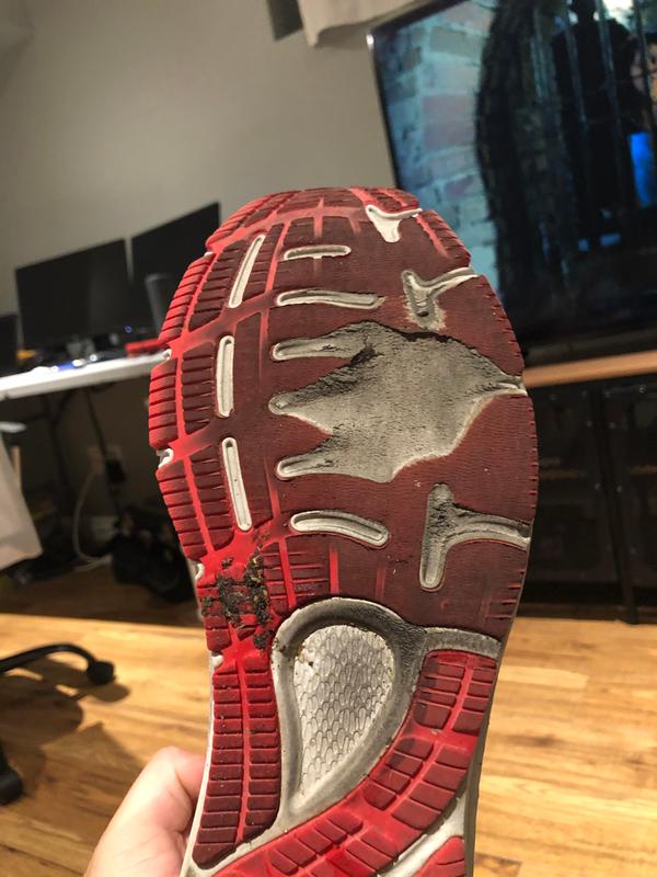 Left shoe