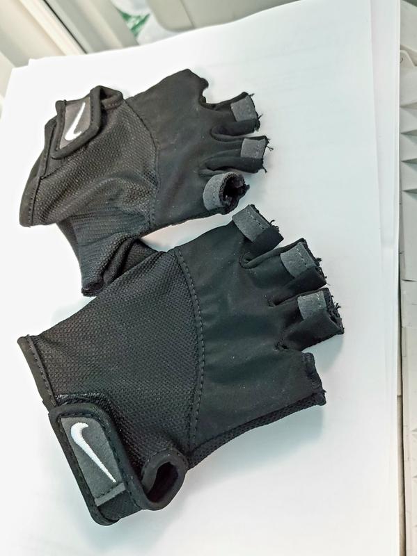 Nike - Women's Elemental Fitness Gloves (NLGD2010-BLK)