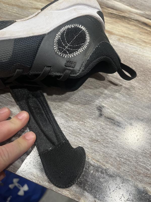 Velcro does not stay together