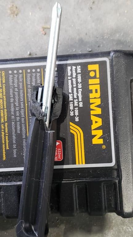 FIRMAN_BROKEN_SCREWDRIVER