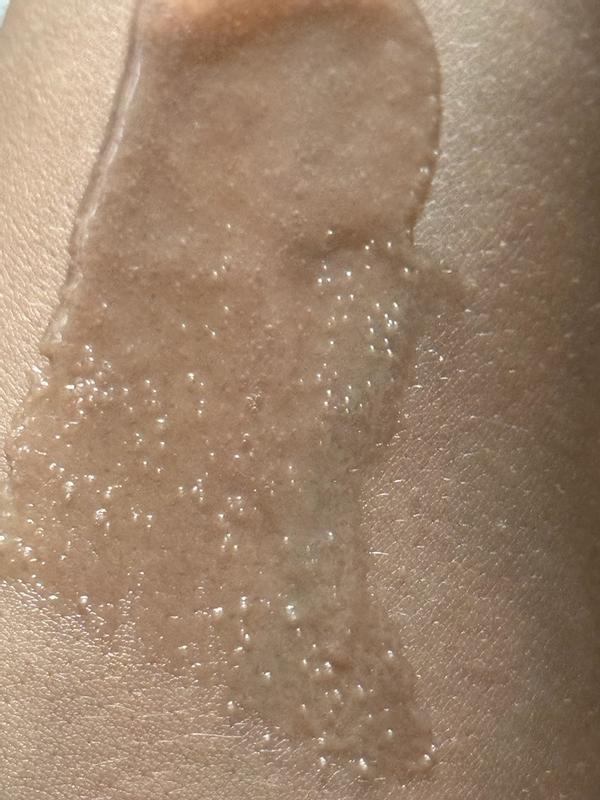 Customer photo for "Gentle exfoliation that gives a brighter glow"