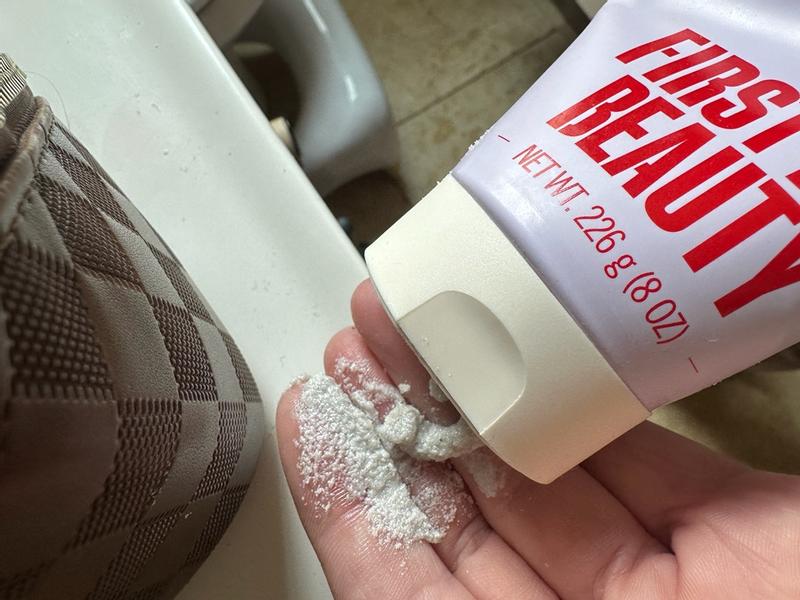 Customer photo for "Delicious scent, great exfoliation"