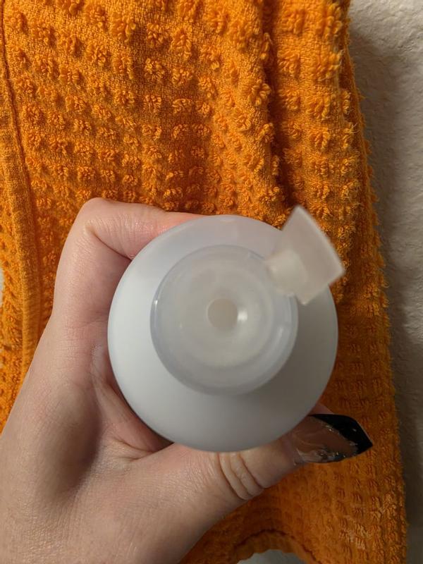 Customer photo for "Nice scent and absorbs well"