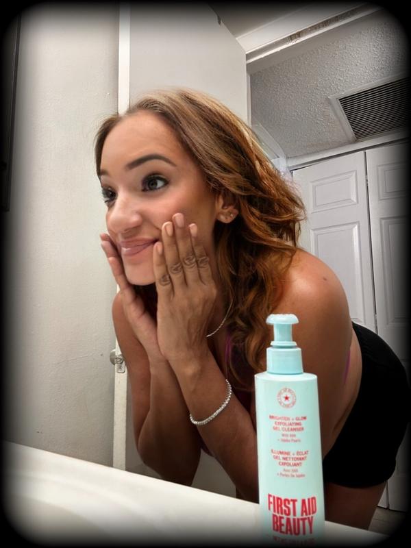 Customer photo for "🌞 A brightening gentle cleanser that leaves your skin fresh smooth and happy"