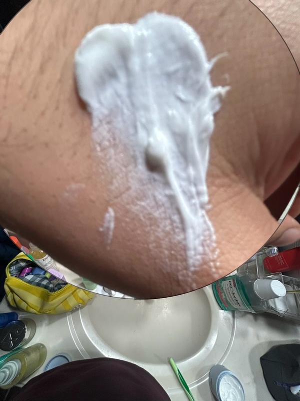 Customer photo for "Rich nourishing cream for my sensitive girlies"