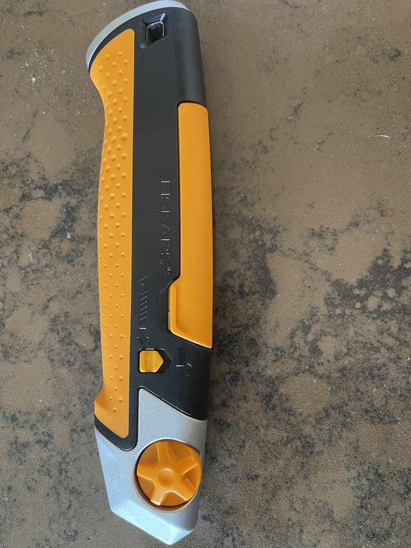 Fiskars 144720-1001 18mm Snapp-Off Utility Knife