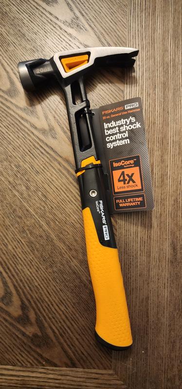 Fiskars 16 oz Smooth Face Steel Head Composite Rip Claw Hammer at