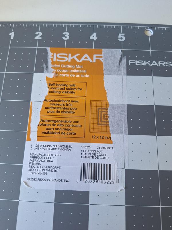 Frustrating sticky label