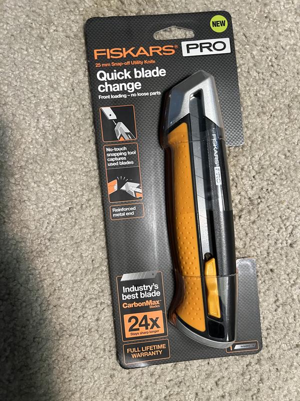 FISKARS SNAP-OFF KNIFE (Front)