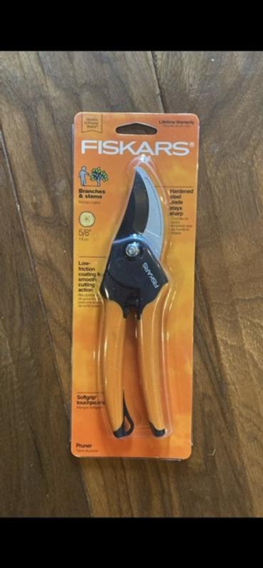 VINTAGE FISKARS PRUNERS SHEARS no. EA1210 SOFT GRIP HANDLE MADE IN USA