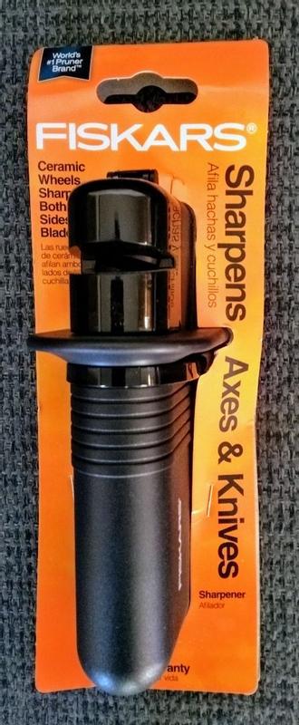Fiskars Sharpener With X15 Chopping Axe (2.3 lbs) with 23.5 Handle