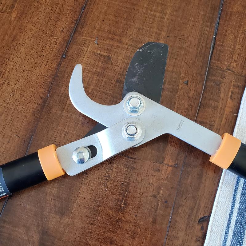 Fiskars Power- Lever Bypass Lopper