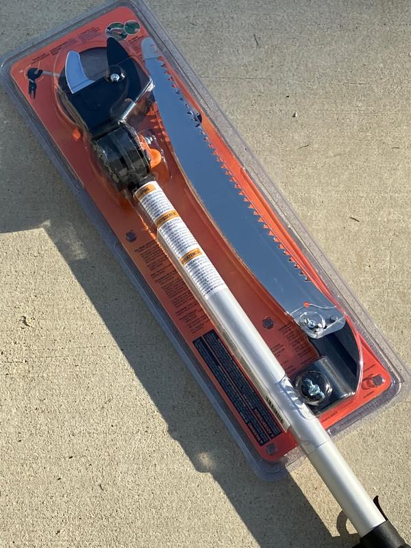 comes with a saw blade attachment that is easy to attach securely