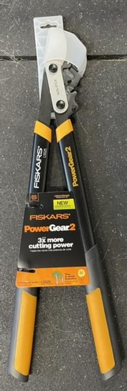 Fiskars PowerGear2 25-Inch Bypass Lopper L5525 - Frostproof Growers Supply
