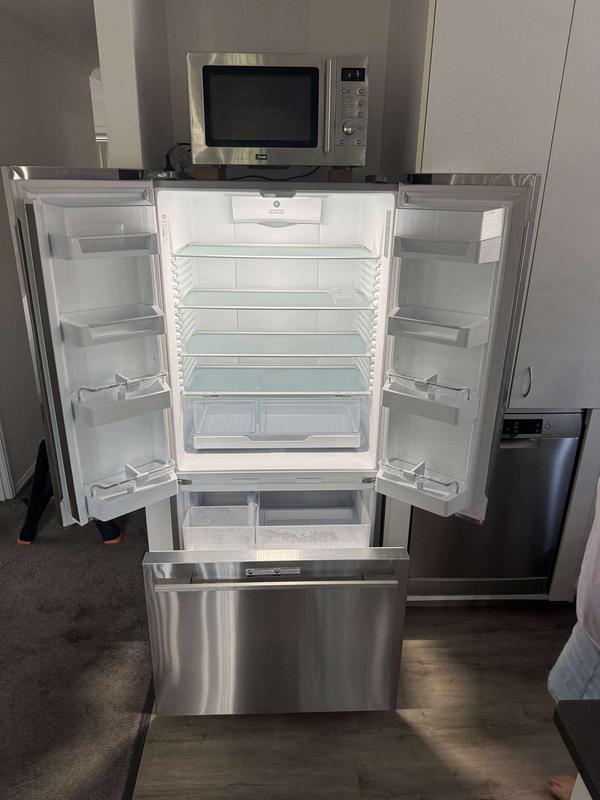 Fisher & Paykel RF170ADUSX4N 32