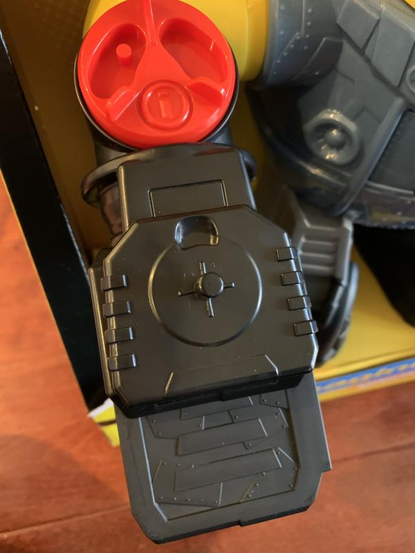 Right arm where you can put banana discs to launch, also do a punching action