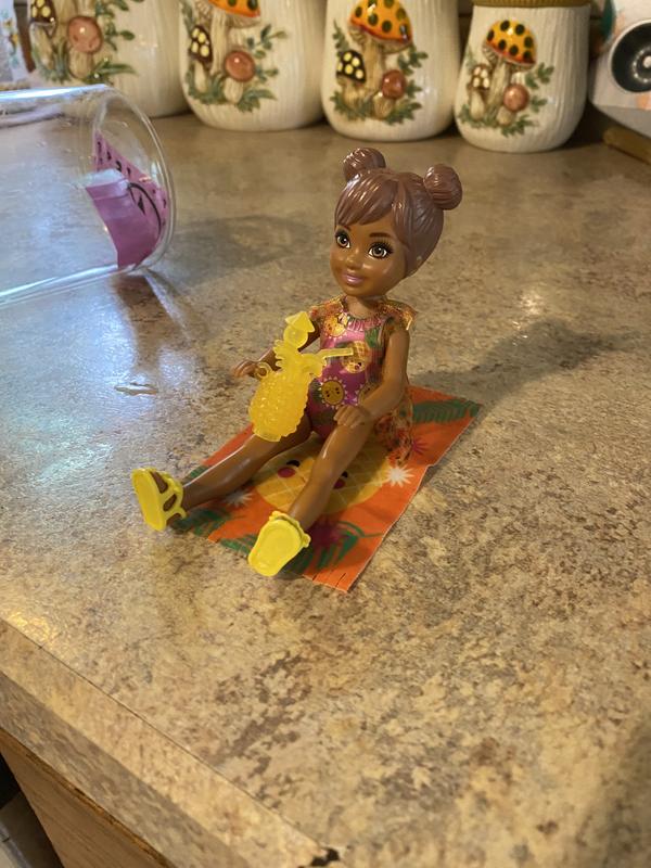 Chelsea color reveal doll