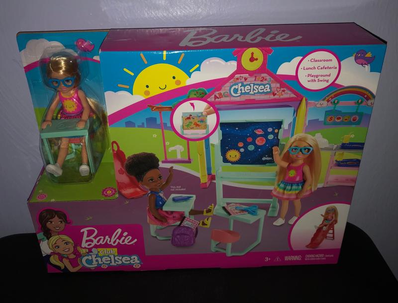 Boxed  Chelsea Classroom Set