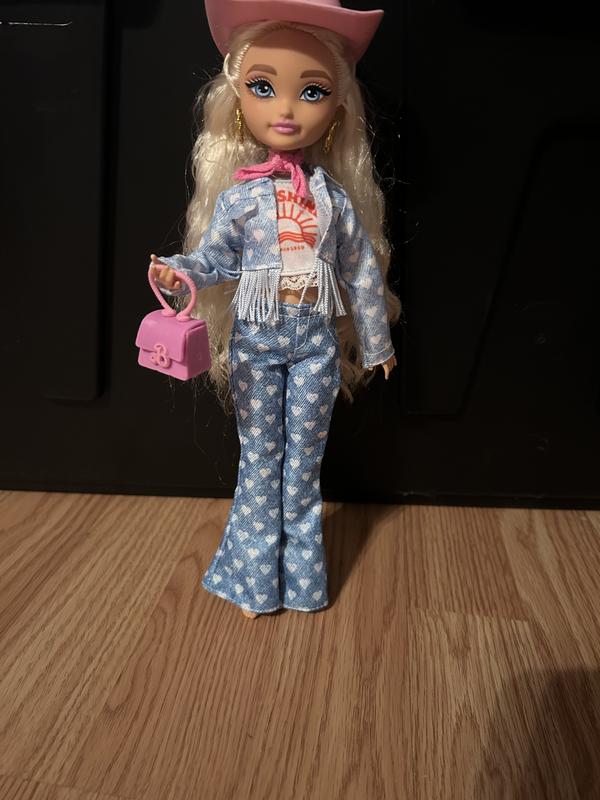 Customer photo for "Farm girl, shopping, or rodeo night she has it all"