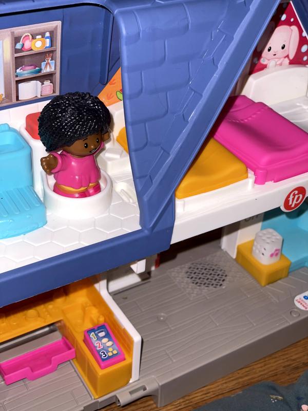 Every character has to use the toilet and wash their hands.