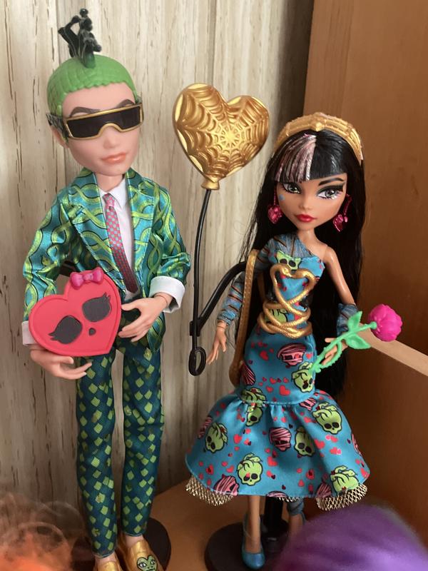  Monster High Dolls, Cleo De Nile and Deuce Gorgon Two-Pack,  Valentine's Day Collector Dolls : Toys & Games