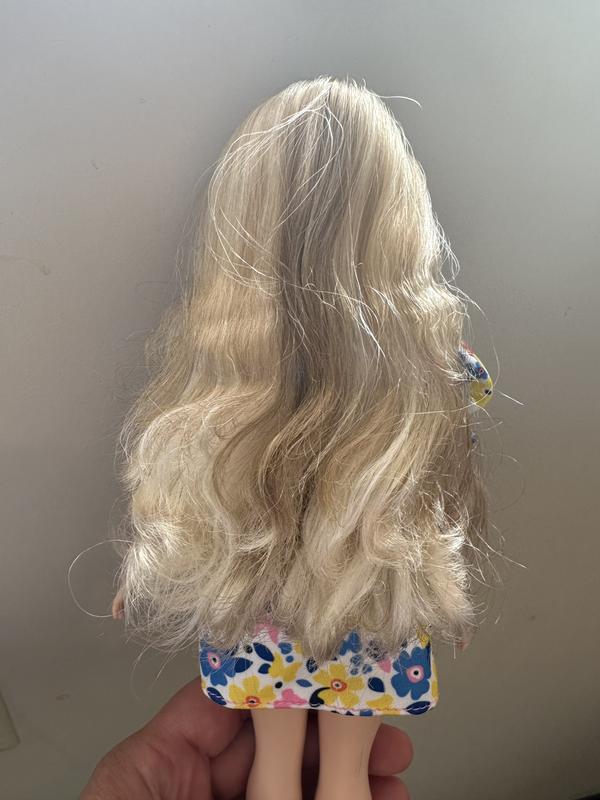 Bumpy, slightly messy hair out of the package