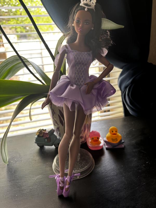 Customer carousel item 11.