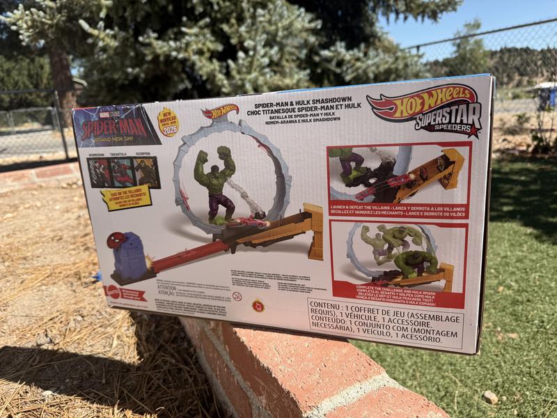 Customer photo for "Fun Hot Wheels set for dad and daughter time"