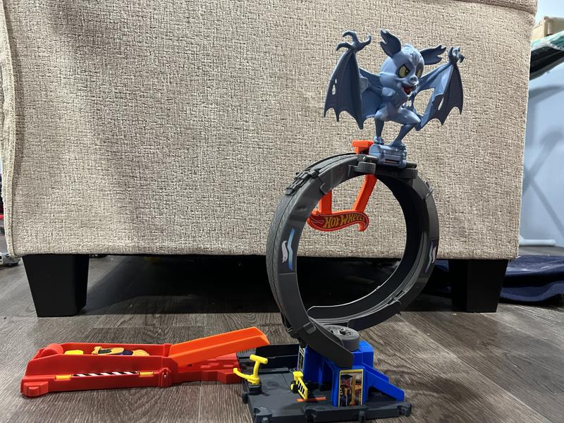 Customer carousel item 4.